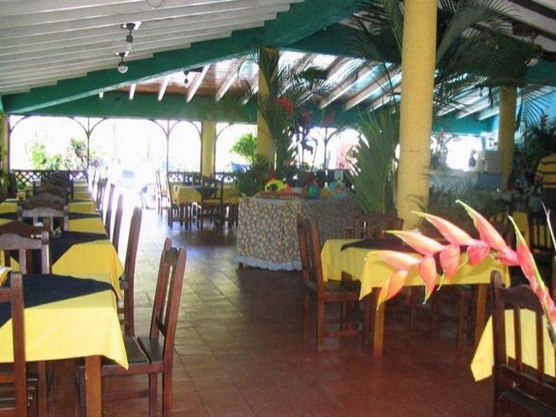 Miramar Village Playa El Agua Buitenkant foto